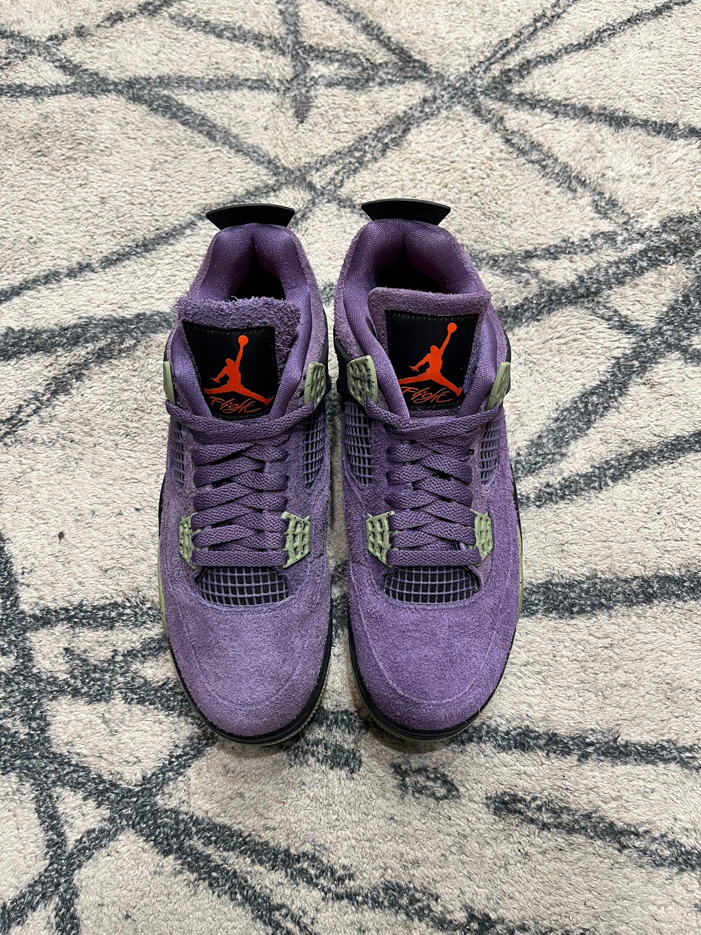 Air Jordan 4 Canyon Purple