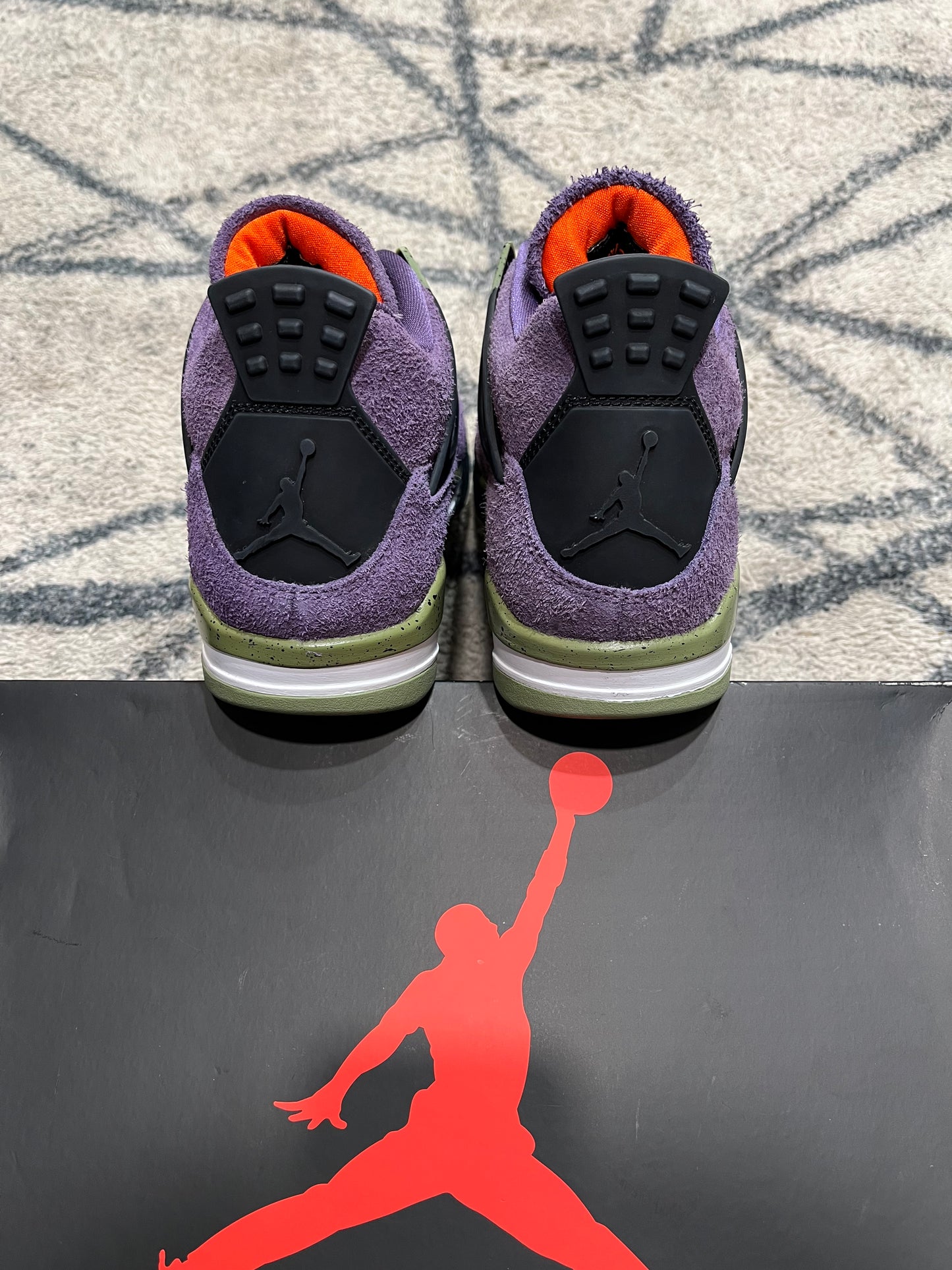 Air Jordan 4 Canyon Purple
