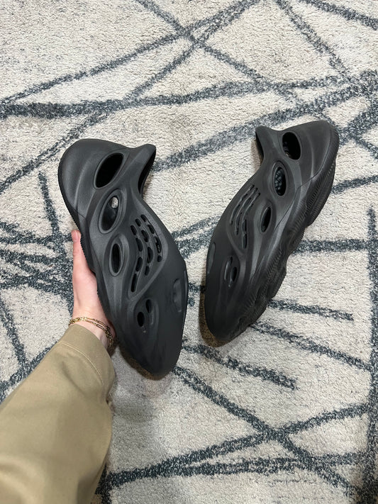Yeezy Foam Runner Onyx