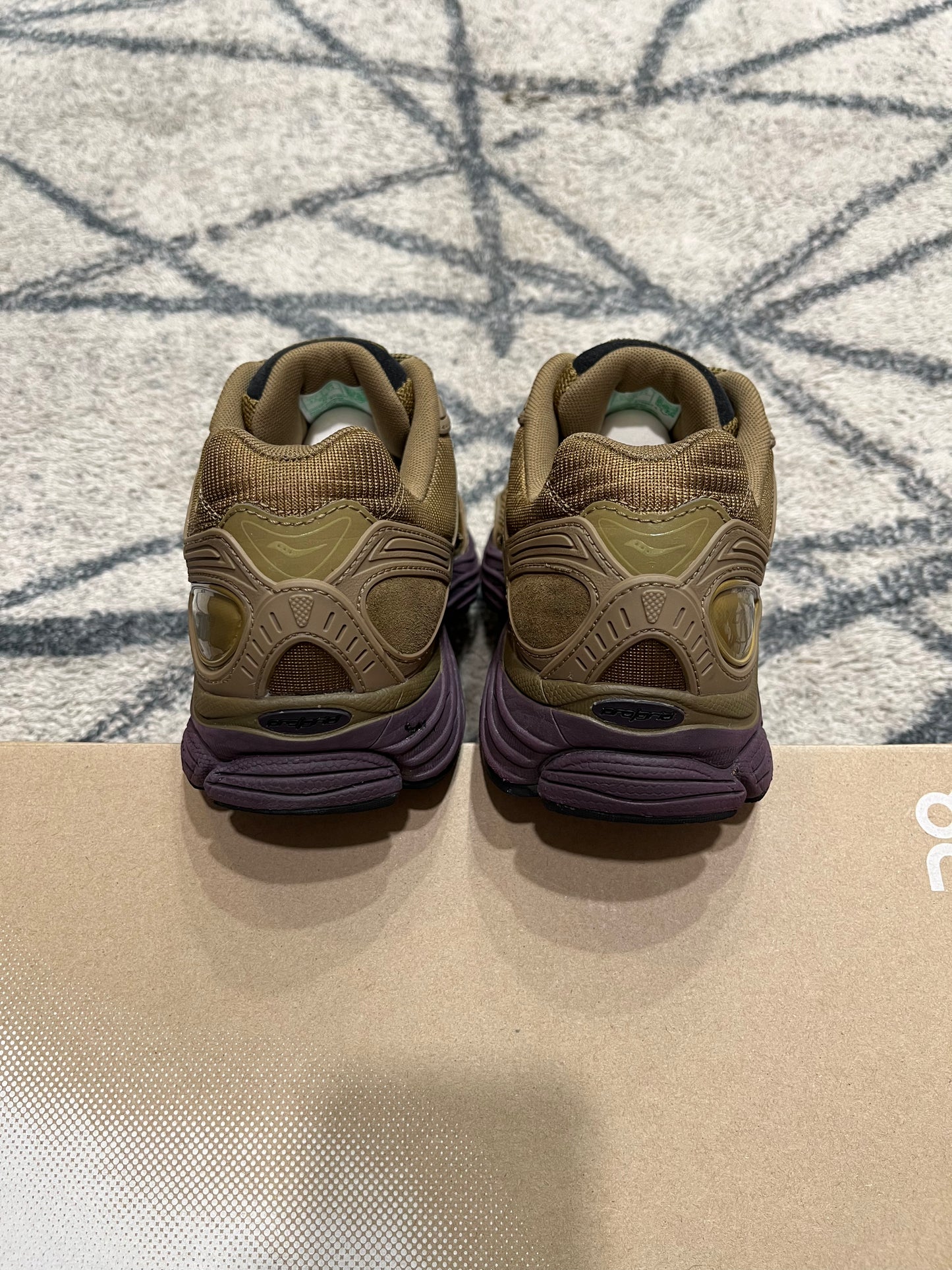 Saucony Omni 9 Armor Brown
