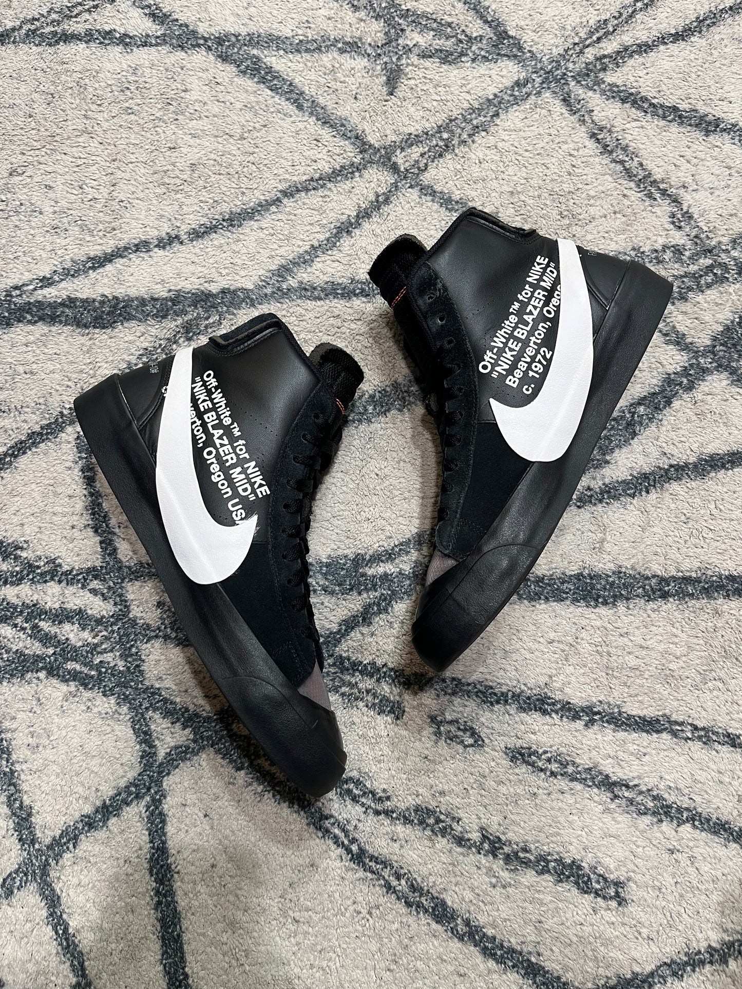 Nike Blazer Off White Black