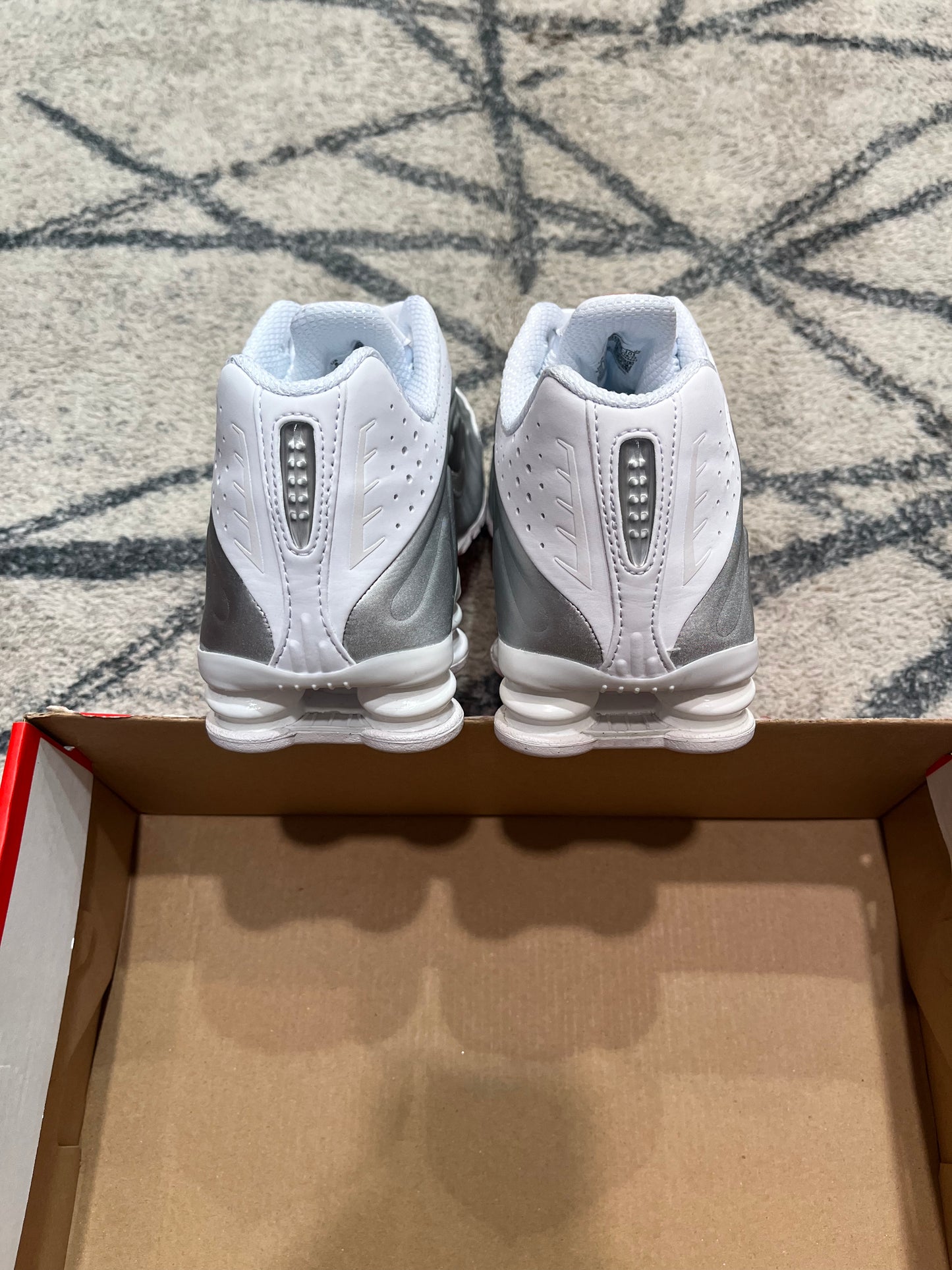 Nike Shox R4 White