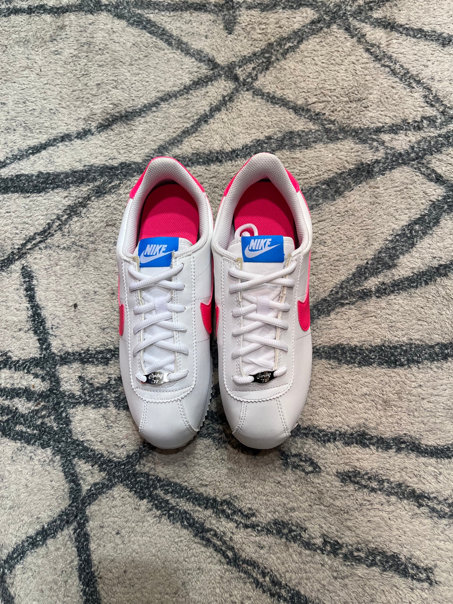 Nike Cortez Hyper Pink
