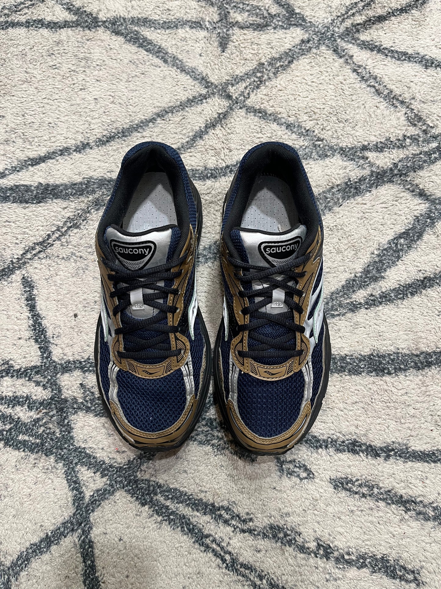 Saucony Omni 9 Navy Brown