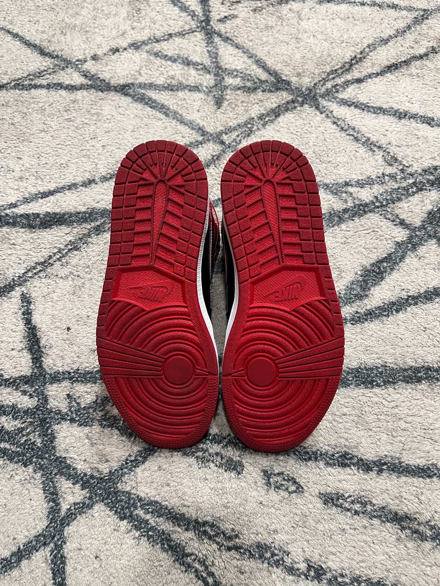 Air Jordan 1 High Satin Bred