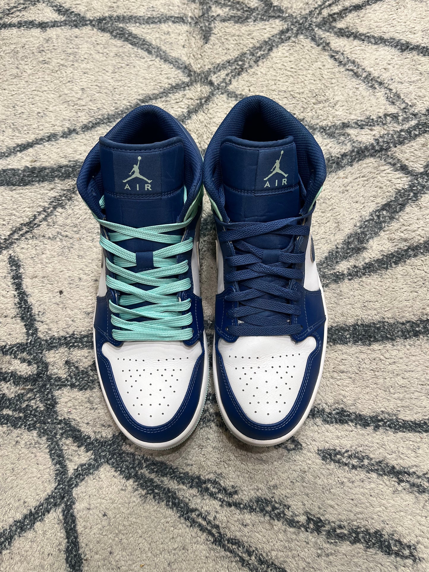 Air Jordan 1 Mid Blue Mint