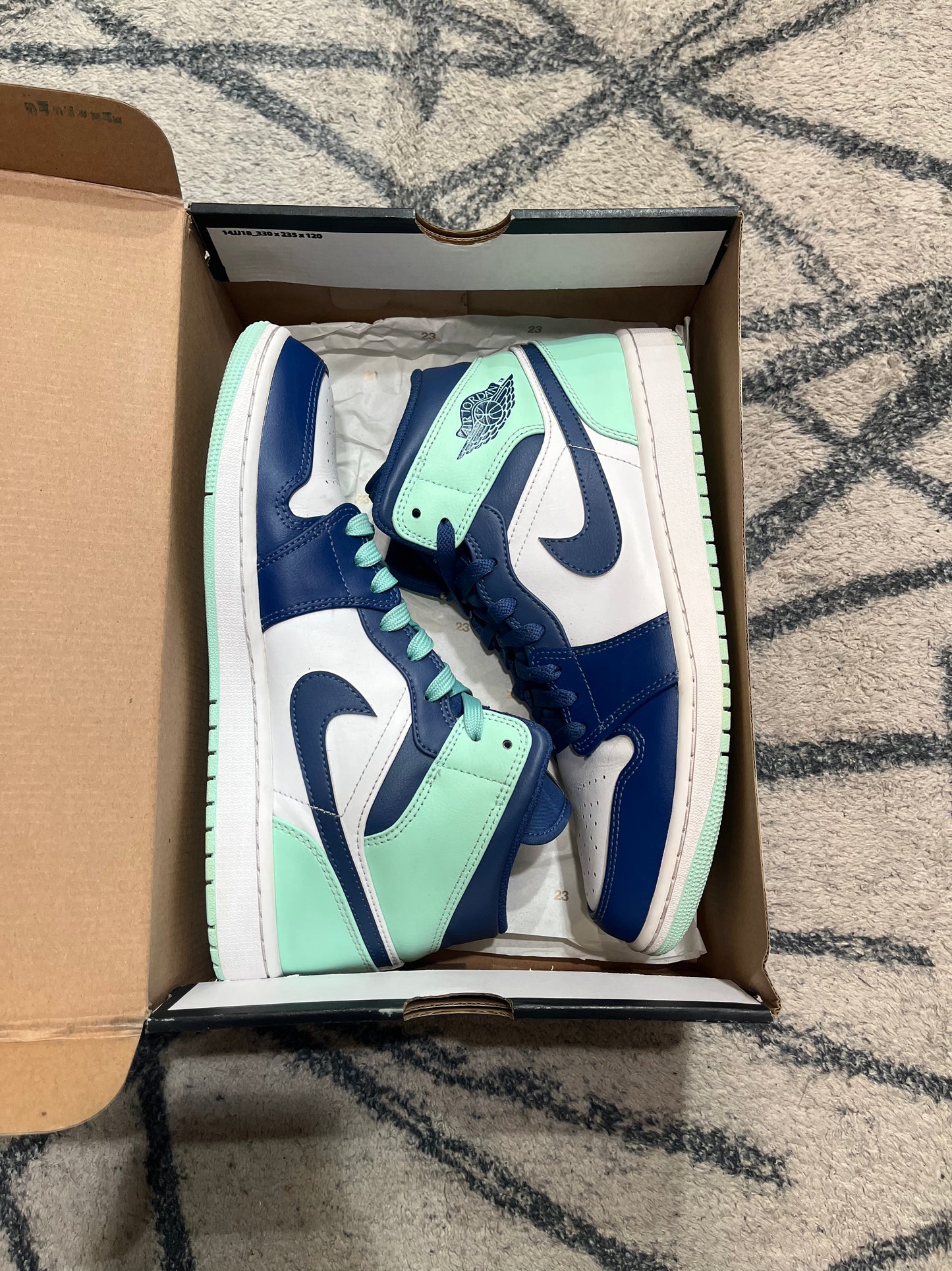 Air Jordan 1 Mid Blue Mint