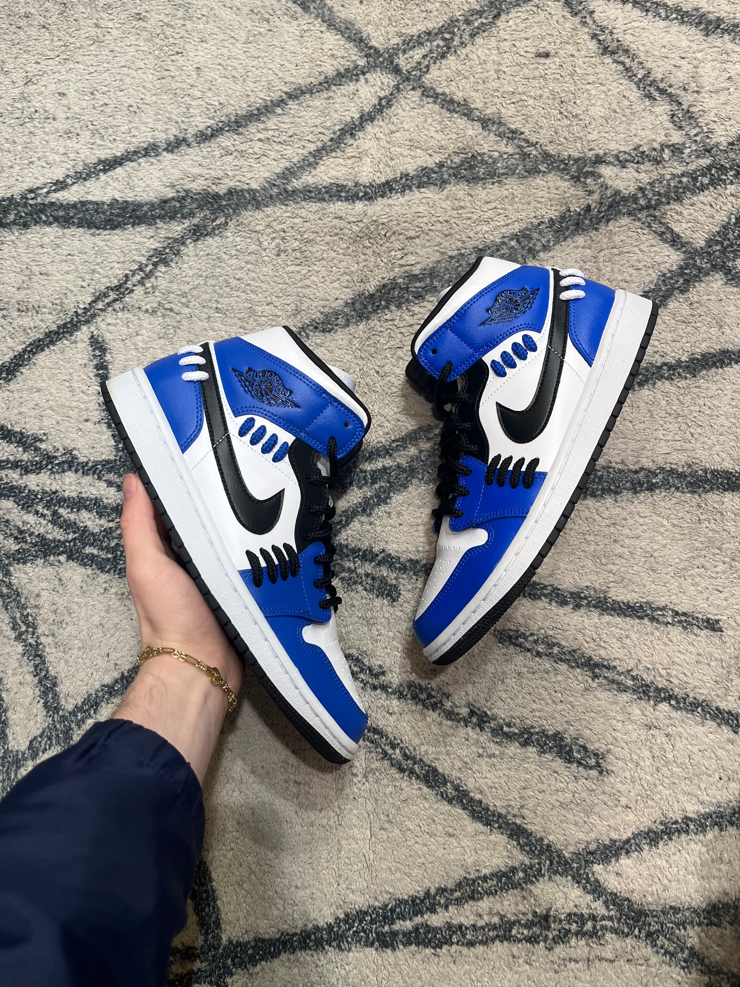 Air Jordan 1 Sister Hood