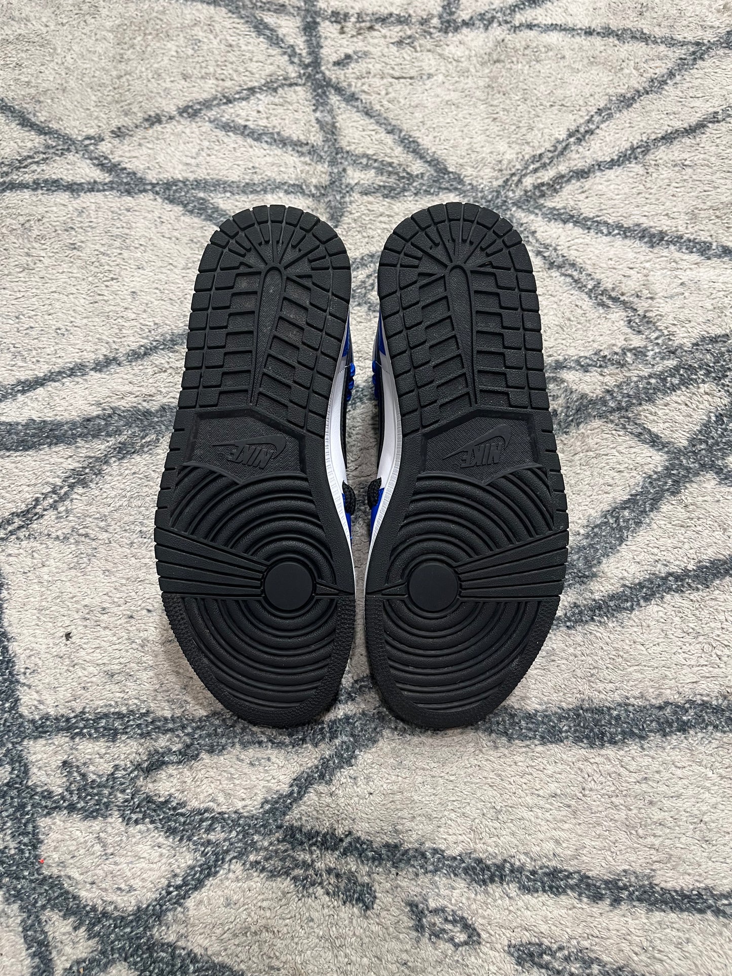 Air Jordan 1 Sister Hood