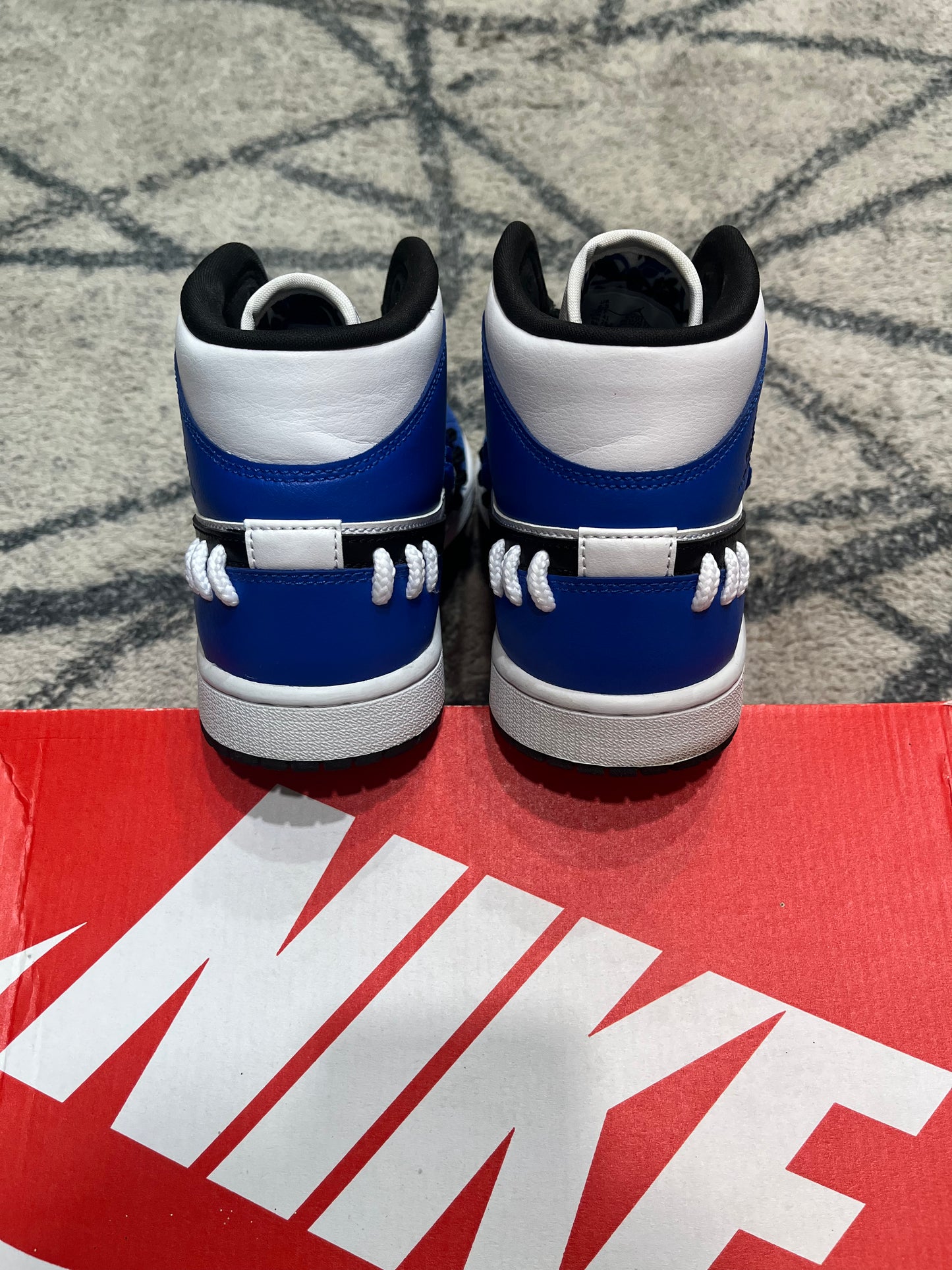 Air Jordan 1 Sister Hood