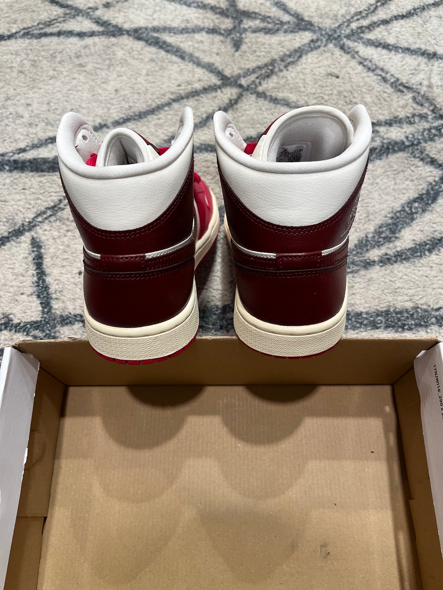 Air Jordan 1 Mid Dark Team Red