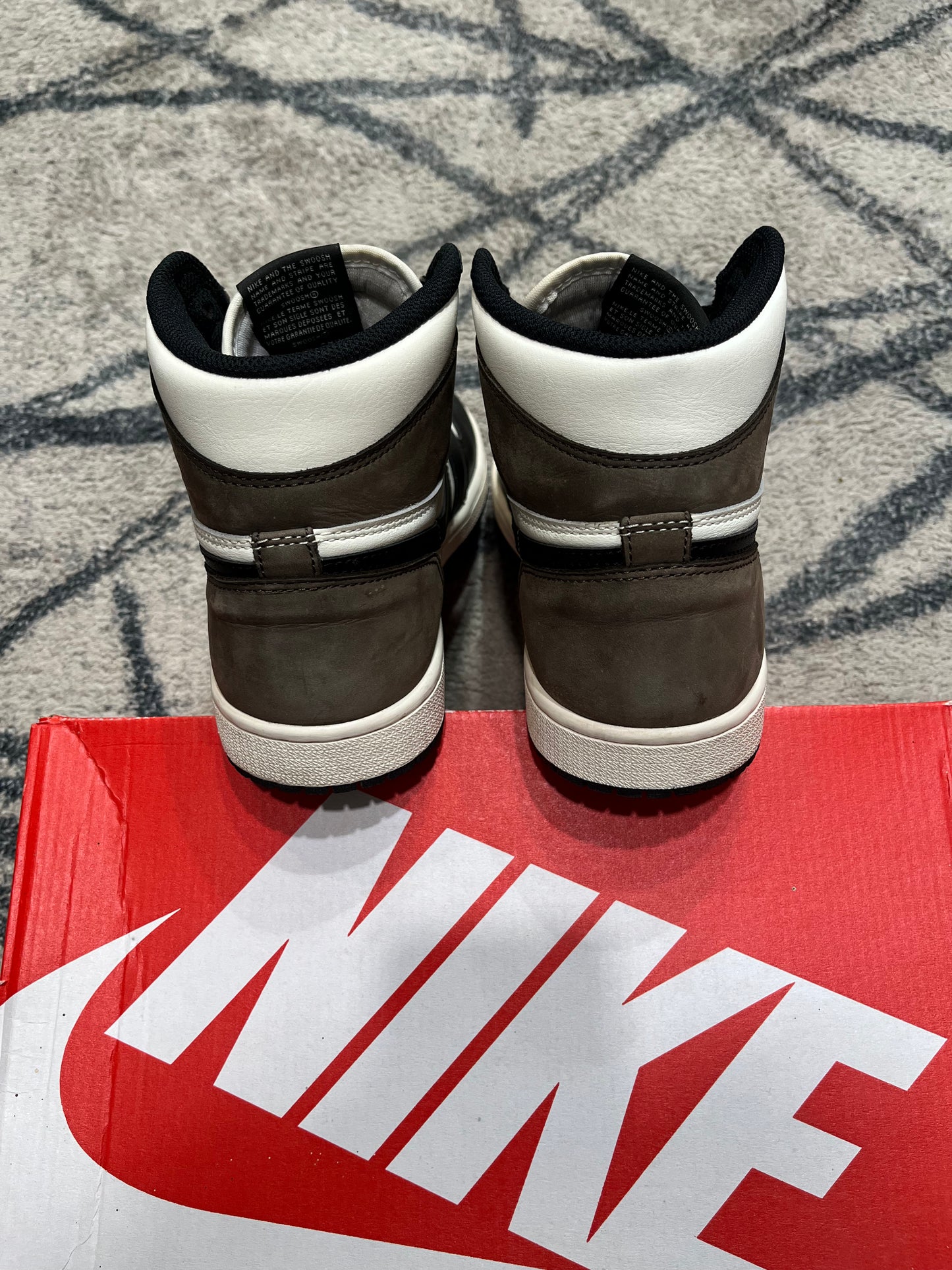 Air Jordan 1 High Mocha