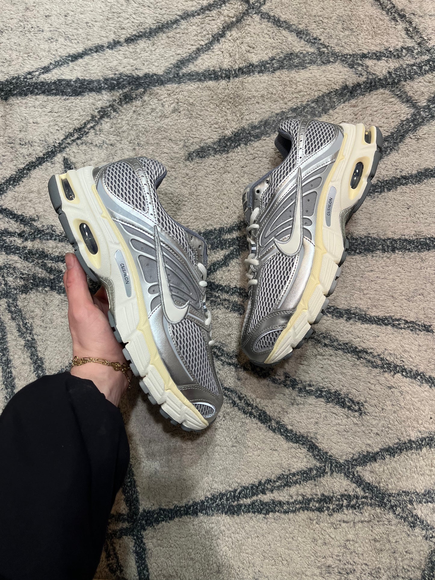 Nike Air Max Moto 2K Grey