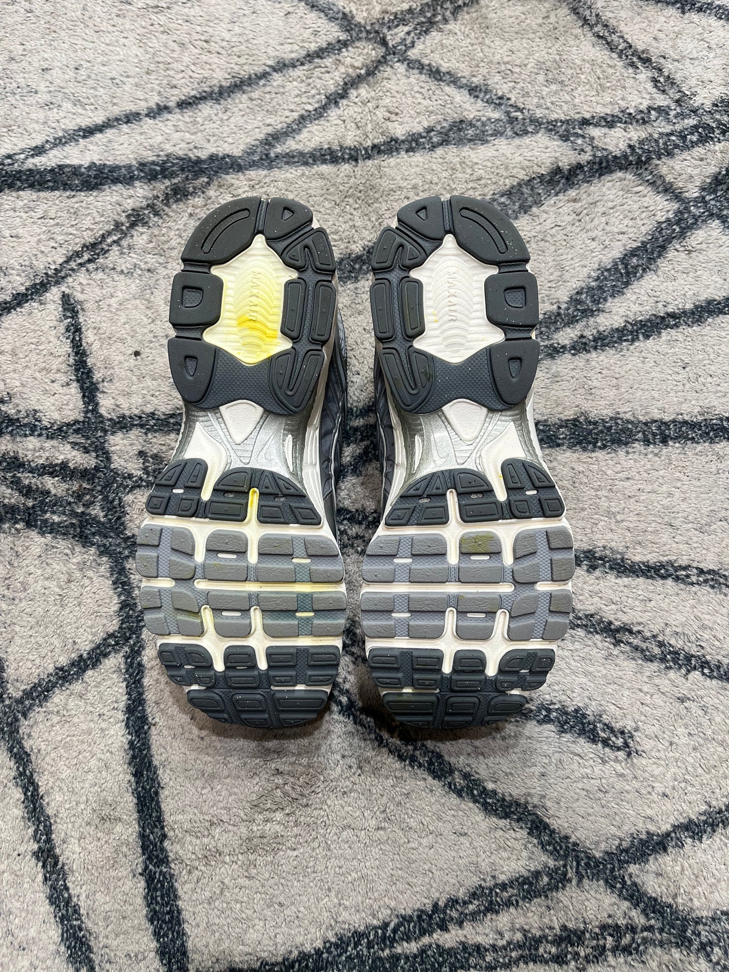 Nike Air Max Moto 2K Grey