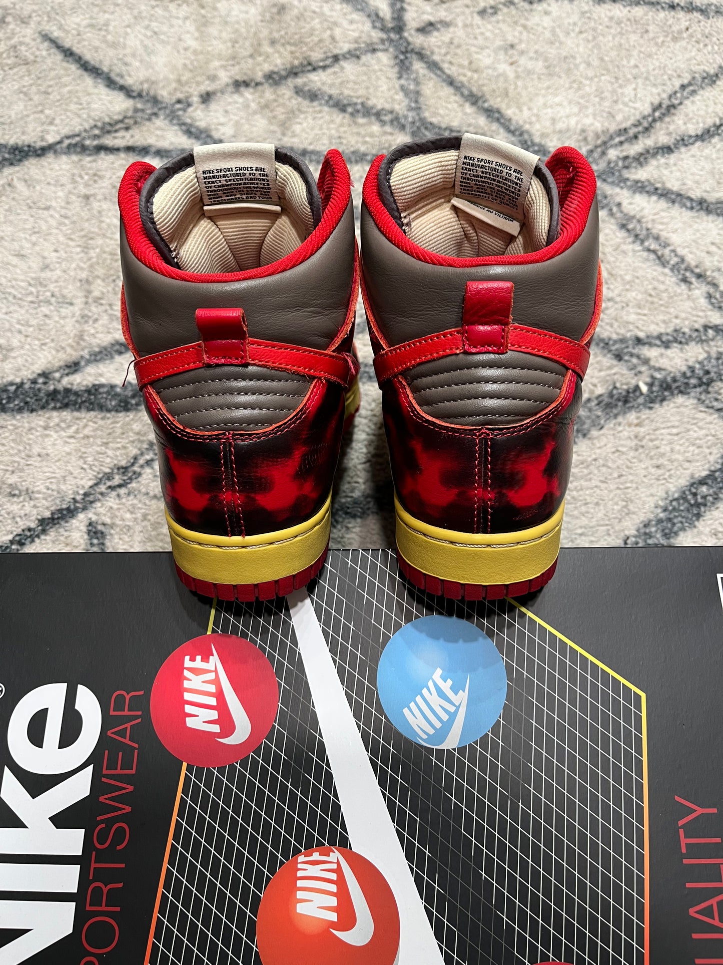Nike Dunk 1985 Chill Red