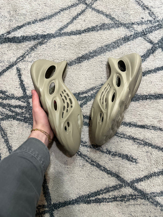 Yeezy Foam Runner Bone