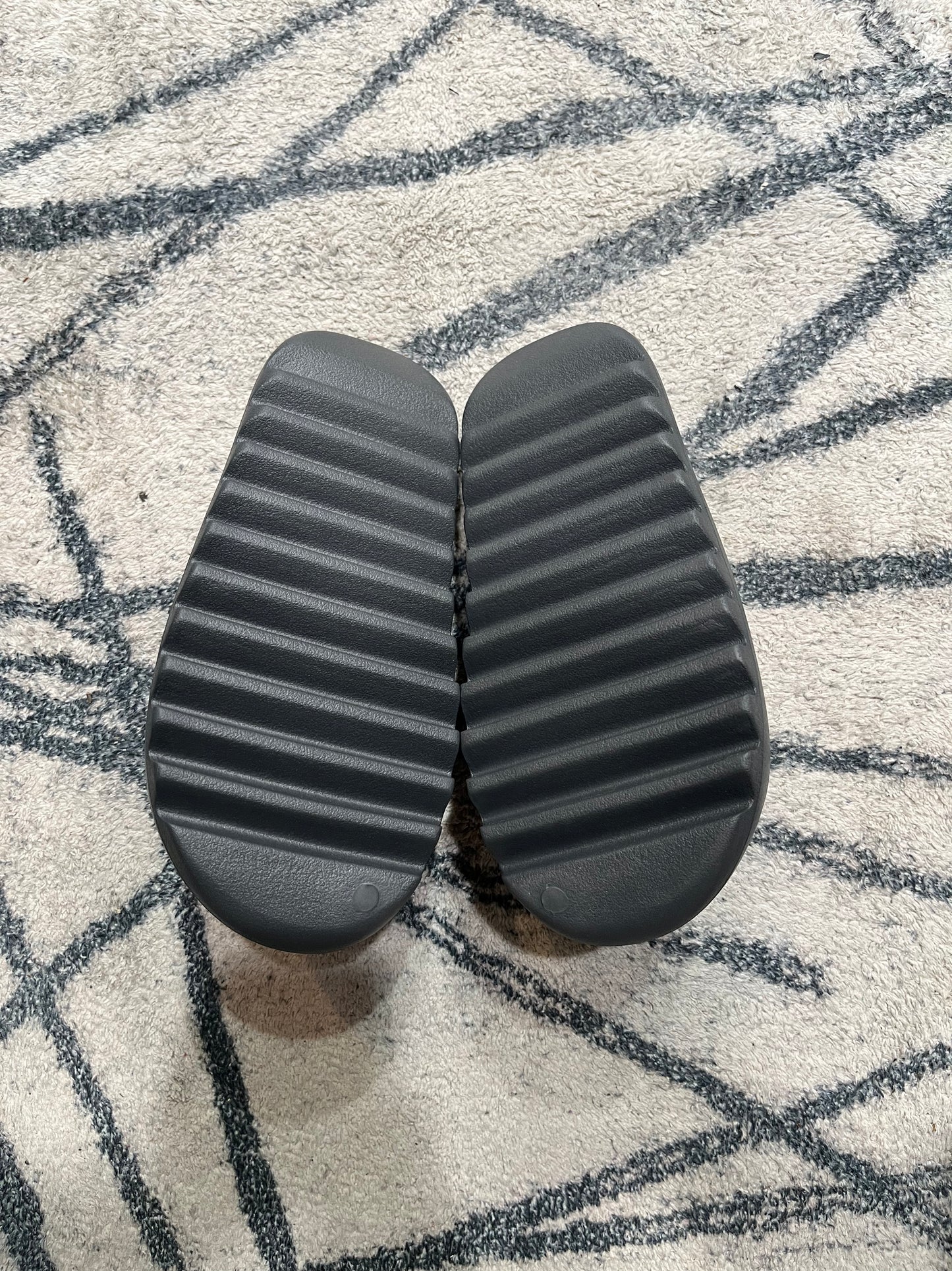 Yeezy Slide Granit