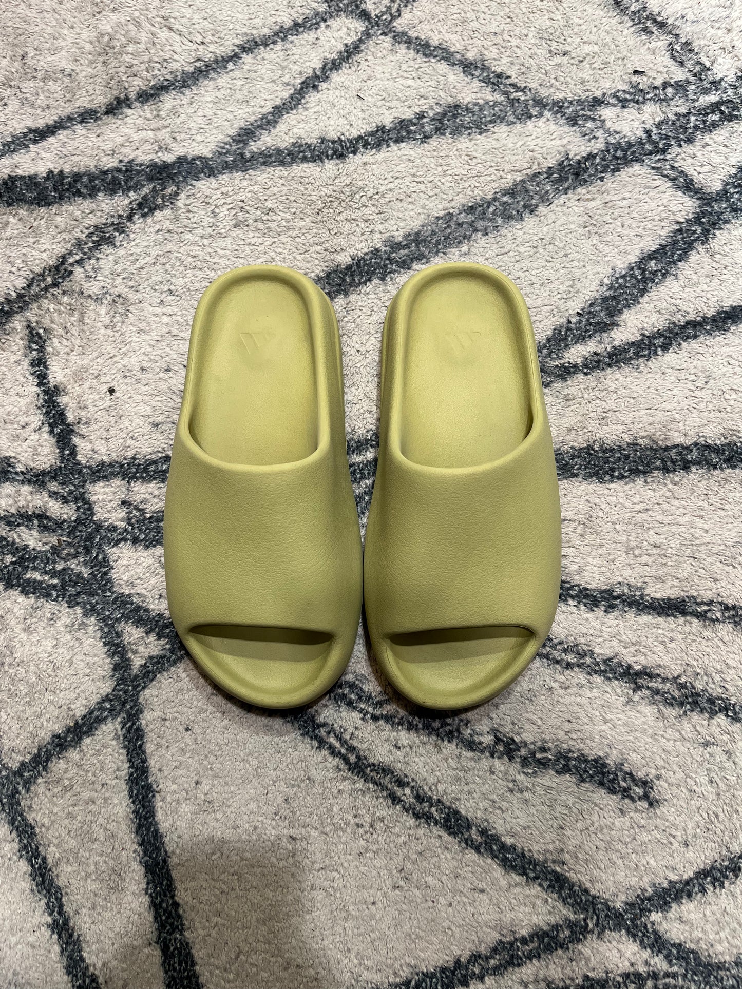 Yeezy Slide Resin