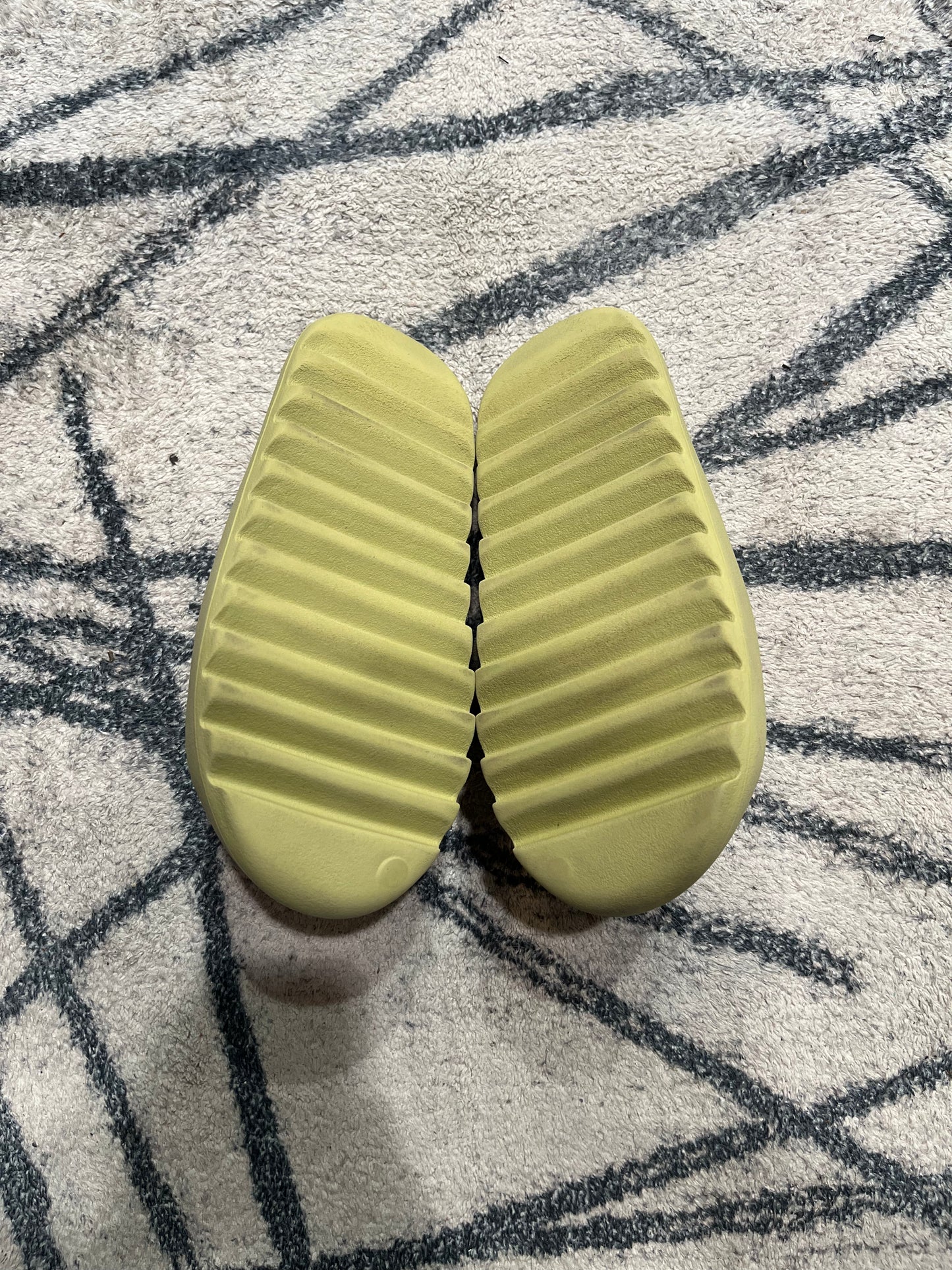 Yeezy Slide Resin
