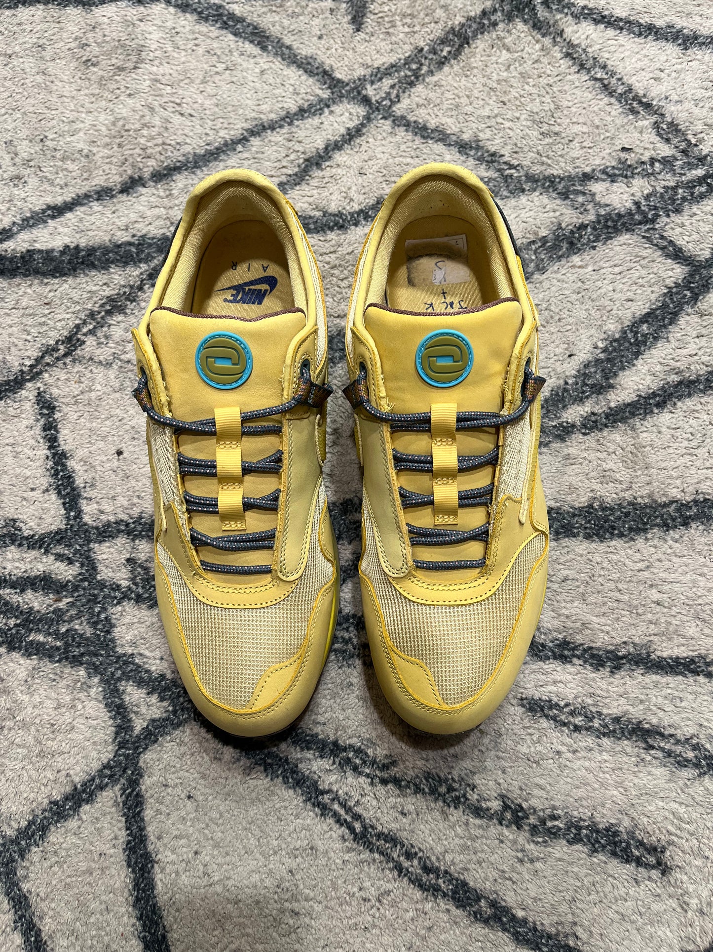 Nike Air Max 1 Travis Scott Saturn Gold