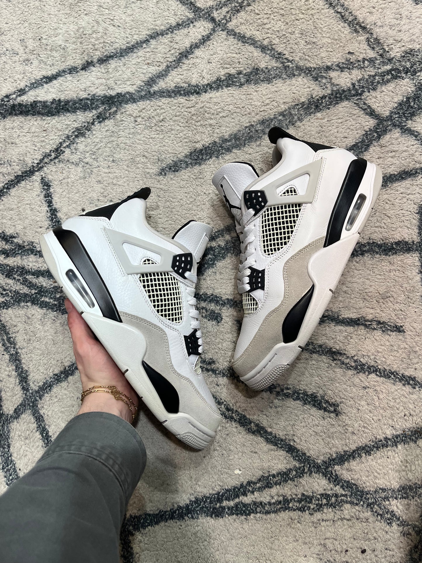 Air Jordan 4 Military Black