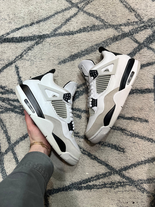 Air Jordan 4 Military Black