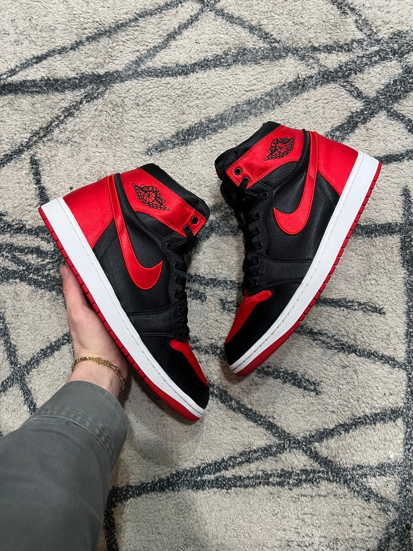Air Jordan 1 High Retro OG Satin Bred