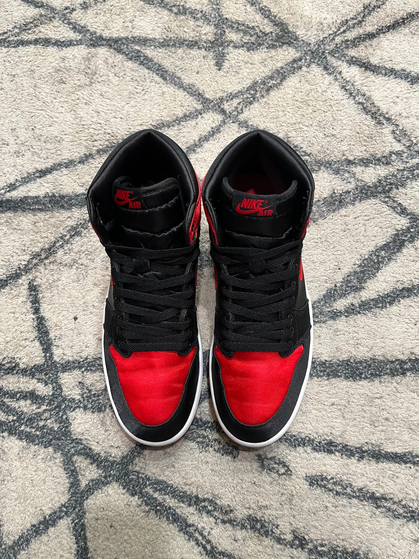 Air Jordan 1 High Retro OG Satin Bred