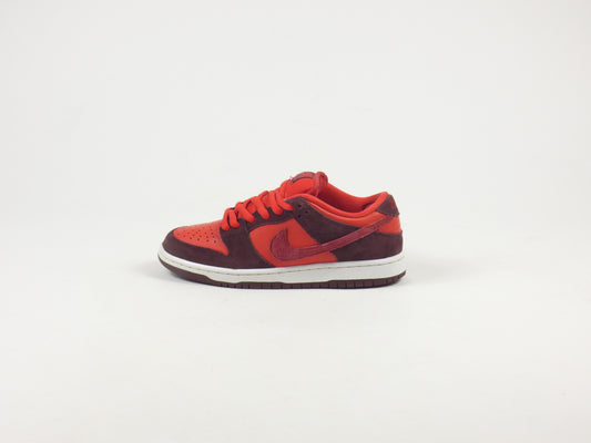 Nike Dunk SB Low Cherry