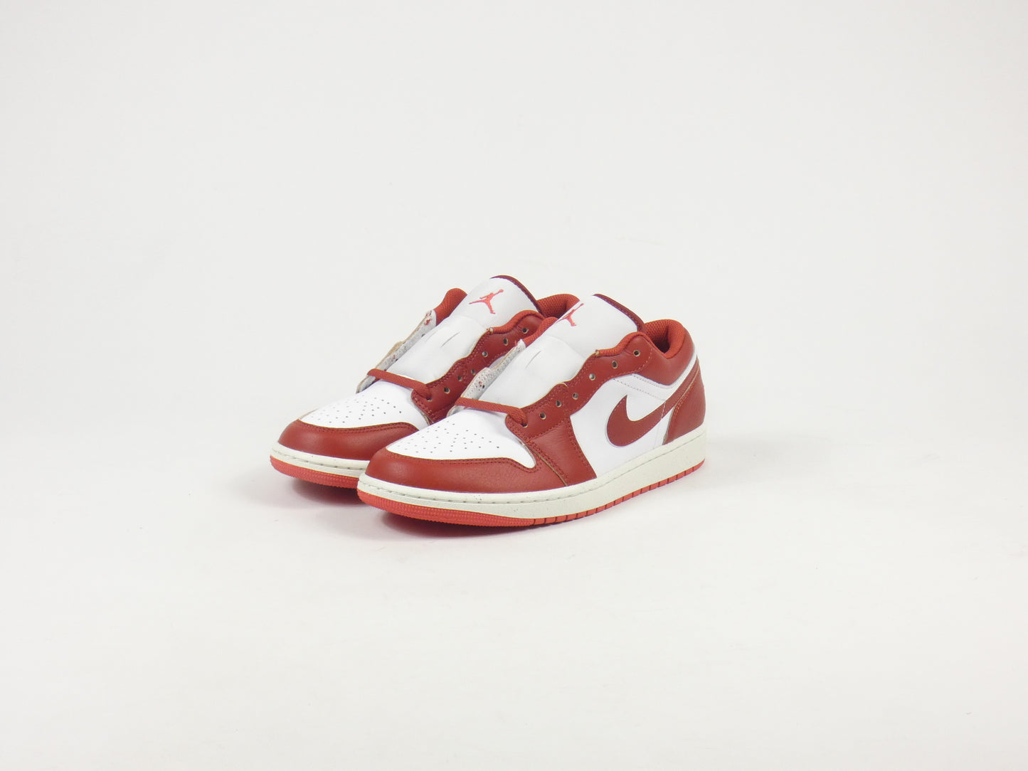 Air Jordan 1 Low Dune Red